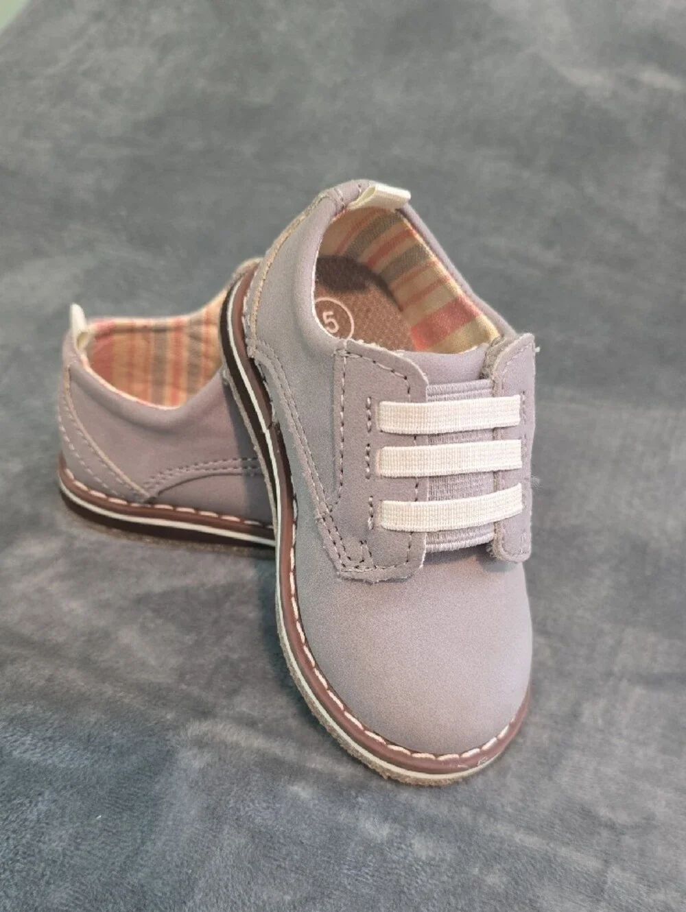 Cat & Jack Light Grey Slip-On Dress Shoes for Kids